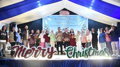 Wakil Bupati Boltim Argo Sumaiku menggelar open house Natal 2025