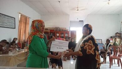 Penyaluran BLT Dana Desa kepada 28 KPM di Desa Nuangan