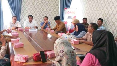 Rapat Dengar Pendapat Umum DPRD Boltim terima Gaji dan Aset di Desa Buyat
