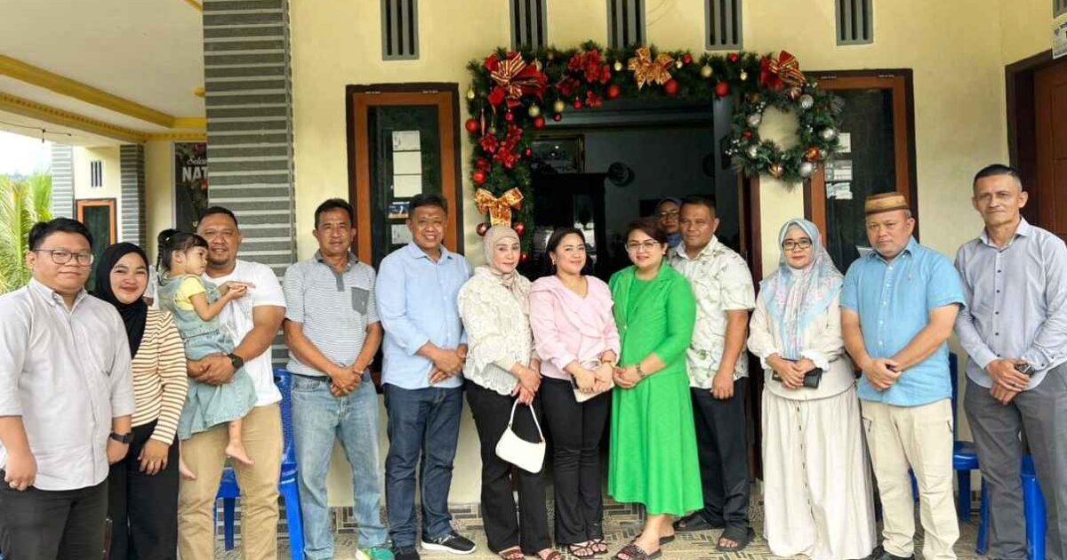 Ketua DPRD Boltim Samsudin Dama saat safari Natal DPRD Boltim