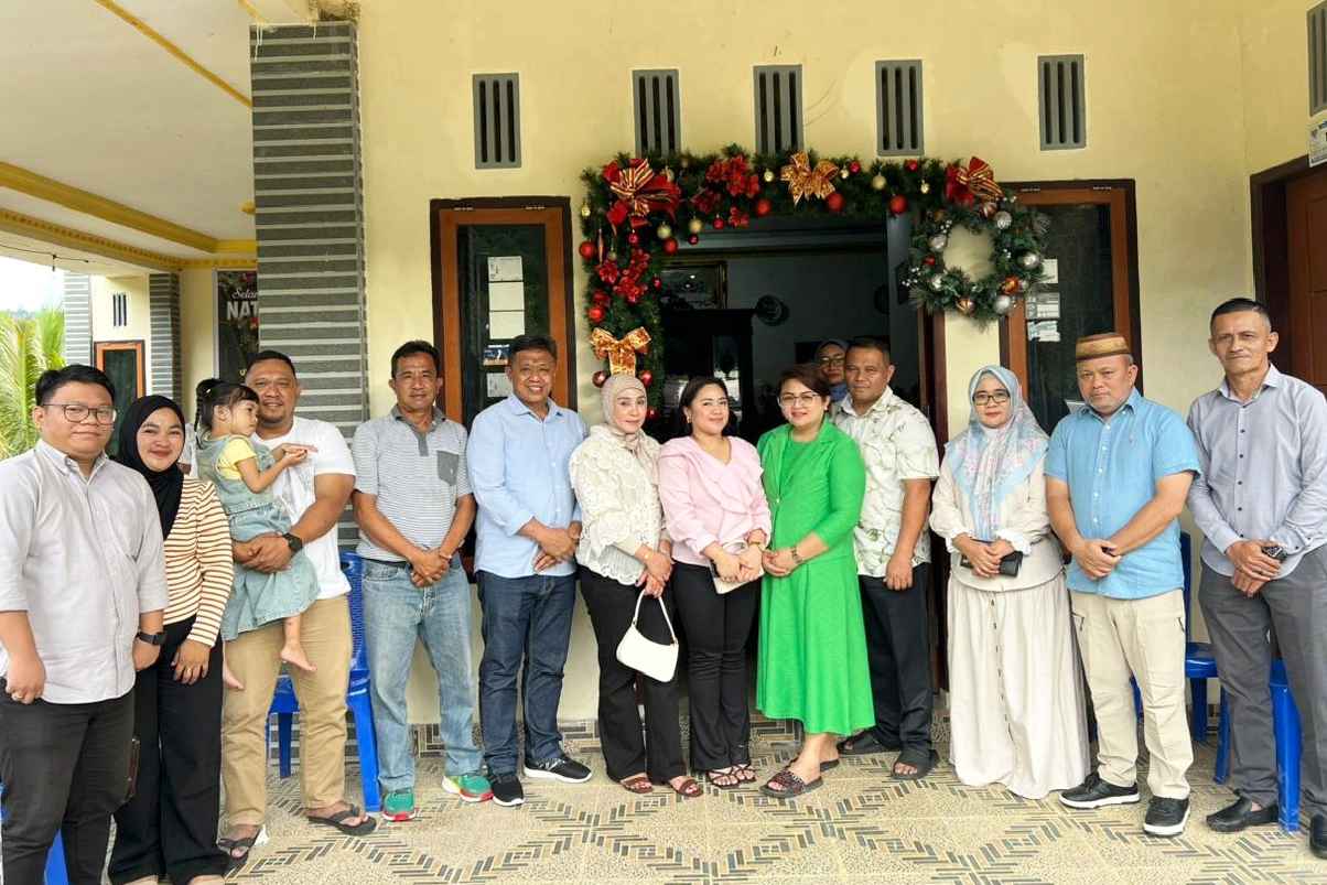 Ketua DPRD Boltim Samsudin Dama saat safari Natal DPRD Boltim