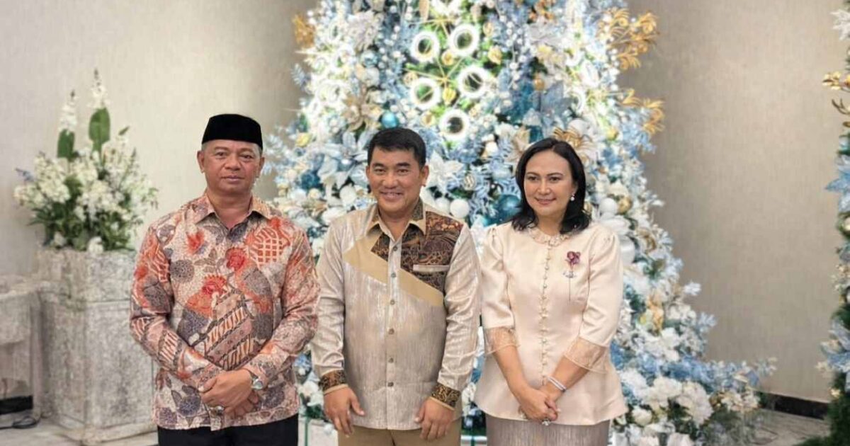 Bupati Boltim Oskar Manoppo saat Safari Natal di kediaman Gubernur Sulut