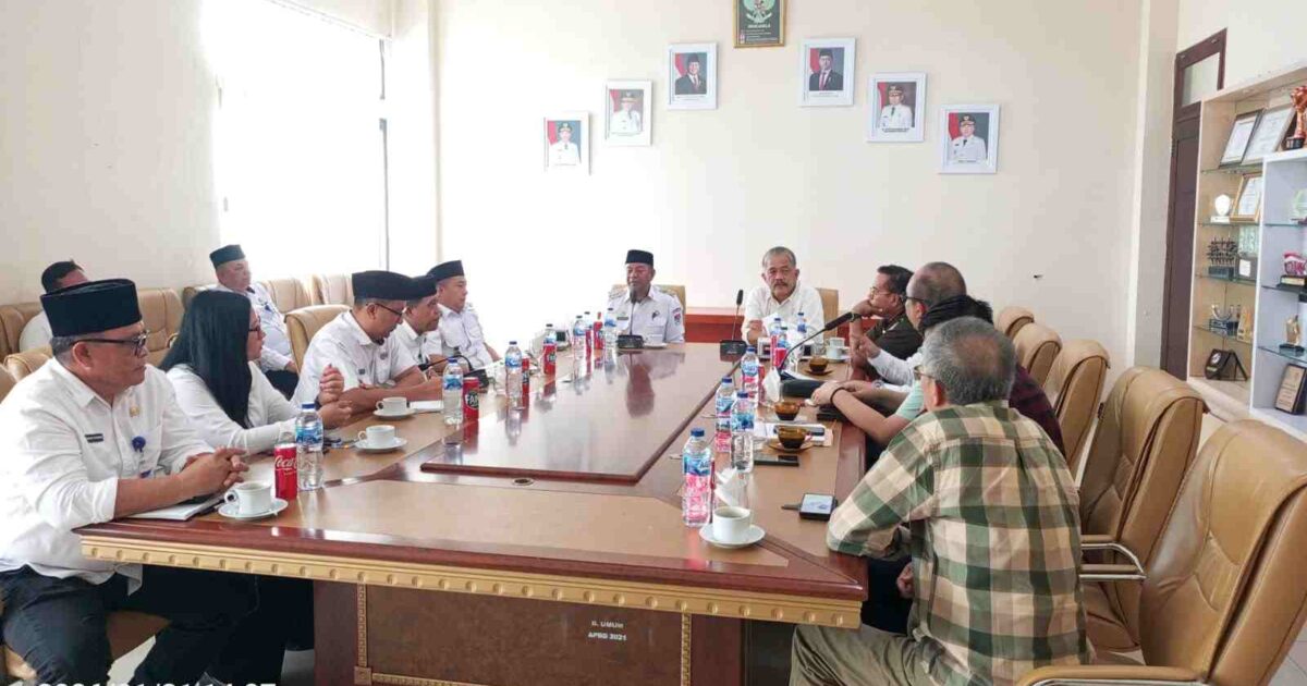 Bupati Boltim Oskar Manoppo menjelaskan penyelesaian polemik HGU PT KAC