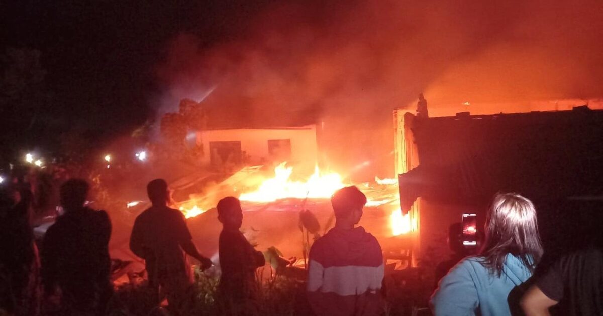 Kebakaran rumah warga di Dusun III, Desa Modayag, Boltim