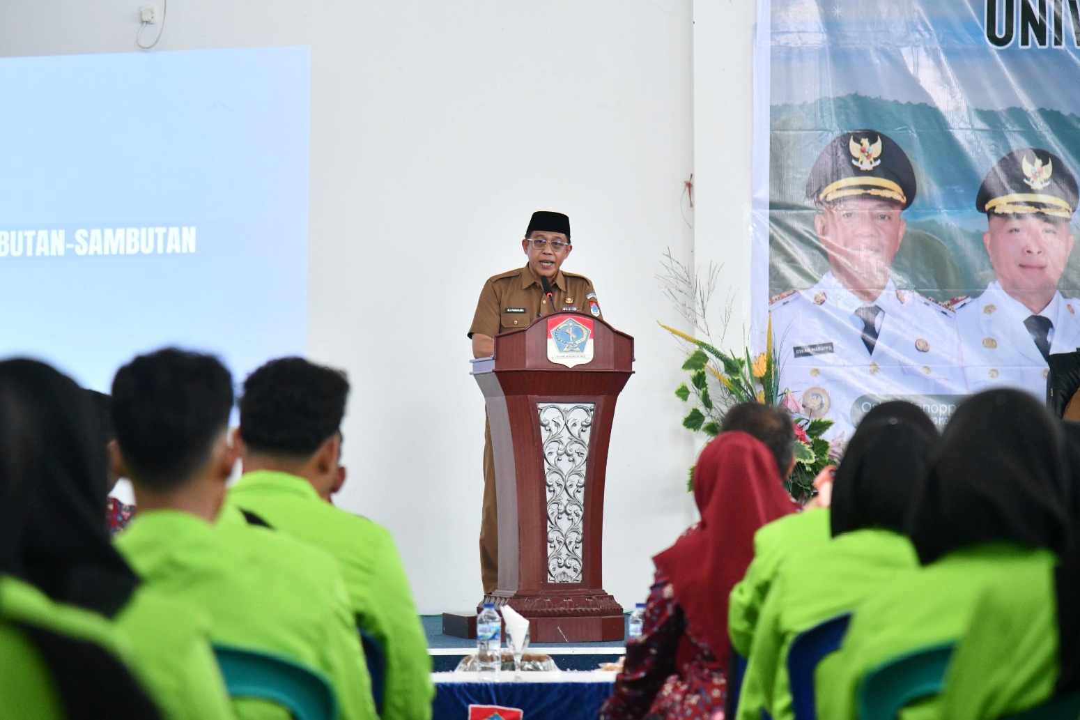 Sekda Boltim Iksan Pangalima menerima mahasiswa KKN UMM