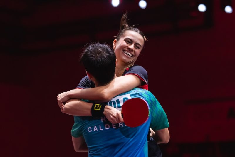 Bruna Takahashi dan Hugo Calderano juara ganda campuran Singapore Smash 2026