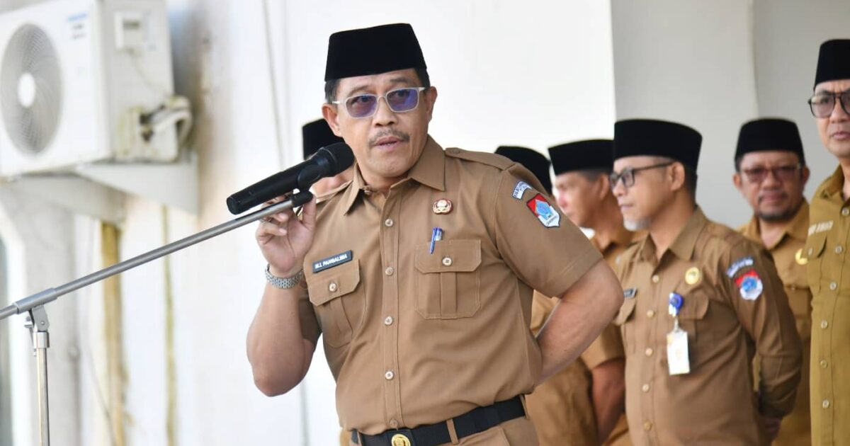 Sekda Boltim Iksan Pangalima menyampaikan DAU Boltim Februari 2026 bebas sangsi