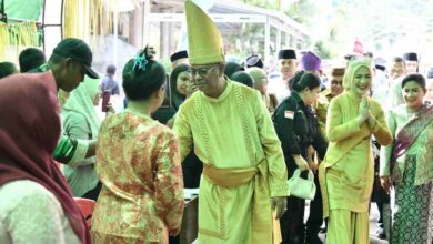 Bupati Boltim menyampaikan kesiapan Pemkab mengambil alih perayaan Tulude mulai 2027