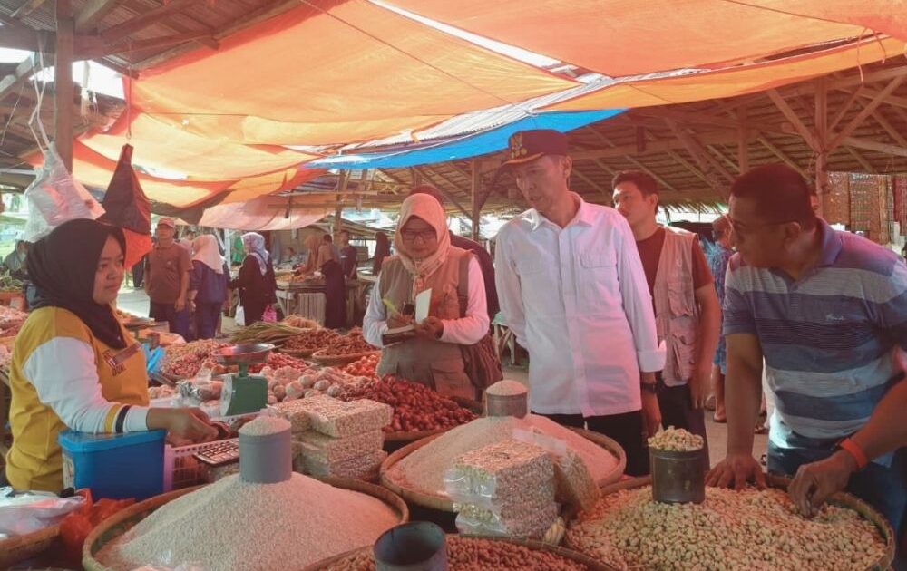 Harga sembako di Pasar Soguo