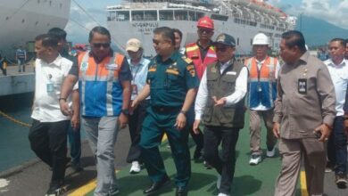 Kunjungan kerja anggota DPD RI di Pelabuhan Bitung