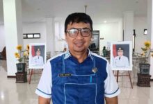 Kepala Dinas PUTR Boltim Harris Sumanta memberikan keterangan soal perbaikan jalan jalur dua Tutuyan