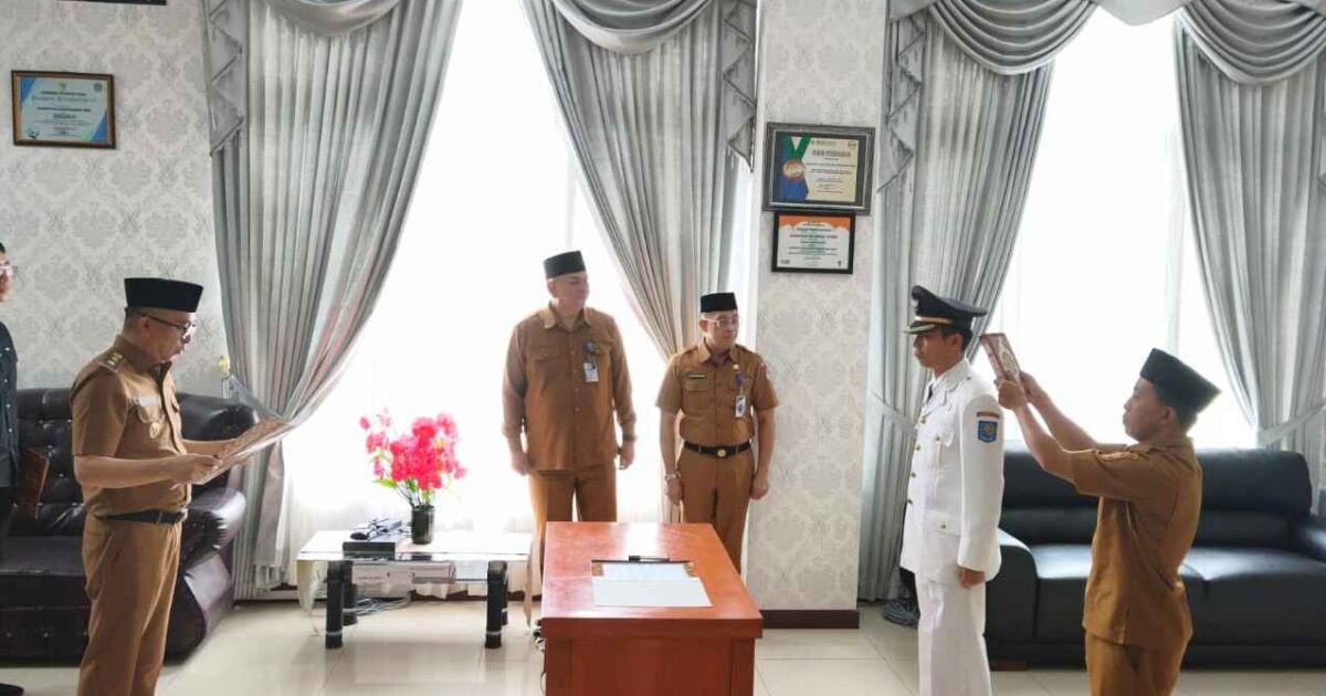 Pelantikan Ikhlas Pasambuna sebagai Pj Sangadi Kotabunan oleh Wakil Bupati Boltim