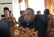 Anggota DPRD Boltim Rahman Saleh saat menyampaikan pendapat