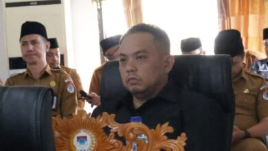 Anggota DPRD Boltim Rahman Saleh saat menyampaikan pendapat