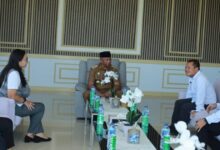 Bupati Boltim Oskar Manoppo menerima kunjungan Kepala BPK Sulut di ruang kerja