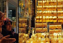 harga emas anjlok Maret 2026