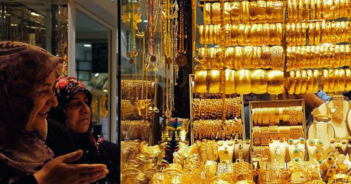 harga emas anjlok Maret 2026