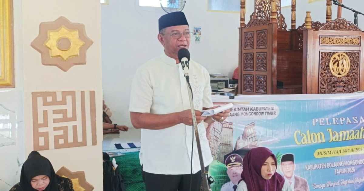 Bupati Oskar Manoppo melepas jamaah calon haji Boltim di Masjid Nur Jannah Tutuyan
