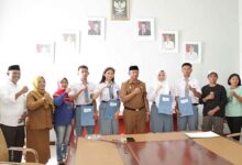 Bupati Oskar Manoppo melepas empat putra-putri terbaik Boltim ikut Paskibraka Provinsi Sulut dan Nasional 2026